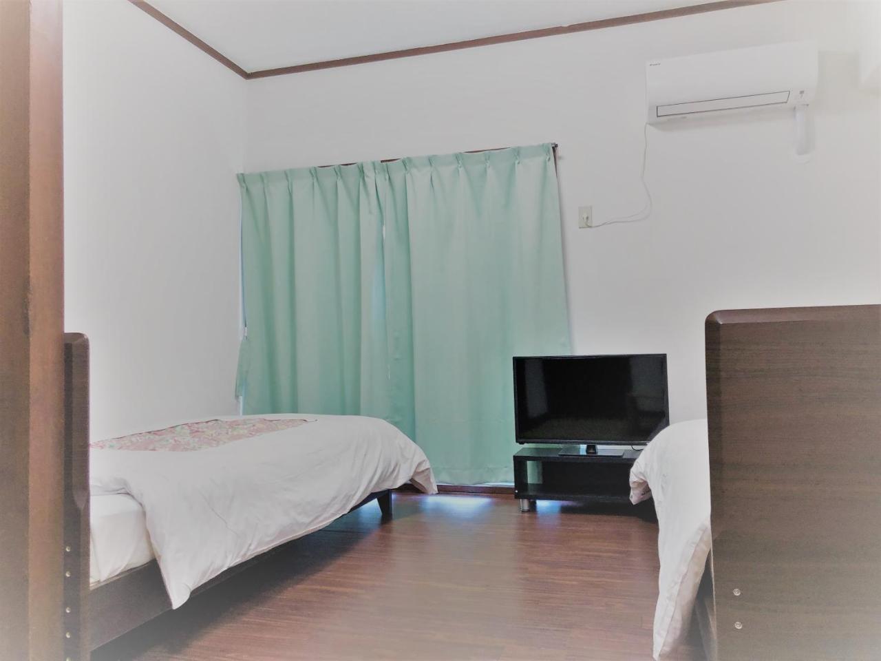 Sunset Hills Inn Наха Екстер'єр фото